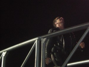 13 Bono on the bridge