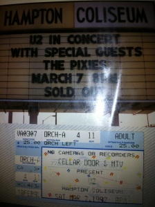 1-zootv-my-1st-u2-show-hampton-va-3-7-92