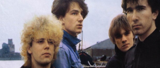 U2-October_(2008)-Frontal